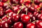 Friss meggyszőlő nyári hangulatban