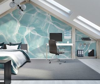 turkiz vizfelszin fenyvisszaverodesekkel fototapeta a haloszoba fototapeta demural